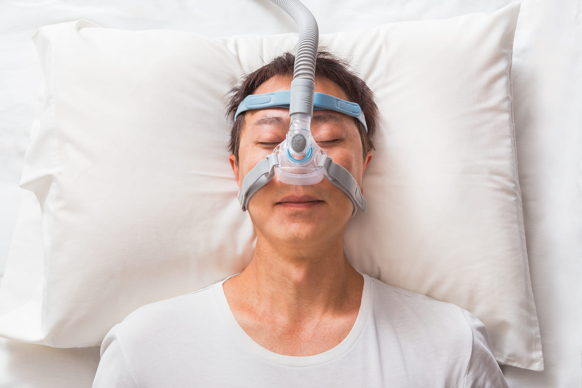 Paciente com apneia do sono recebendo orientação médica